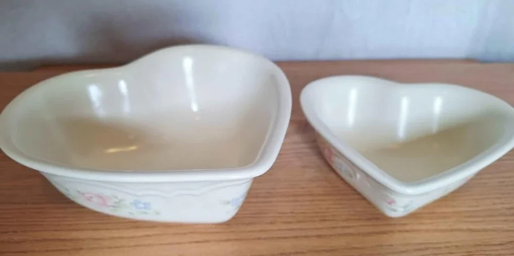 Vintage Pfaltzgraff Tea Rose Heart Shaped Nesting Bowls (Set of 2) - Made in USA